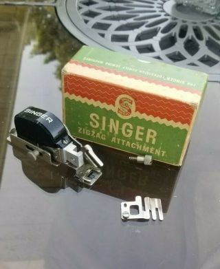 Vintage Singer Zig Zag Sewing Machine Attachment No.  160620 - With Box