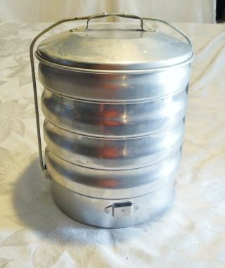 Vintage Aluminum Tiered Lunch/Pie Carrier A Buckeye Product by Mardigan Corp USA 2