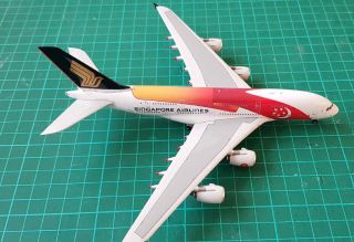 Airbus A380 Singapore Airlines 50th Anniversary Limited Edition 1 400 Scale 6