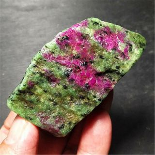 Natural Red And Green Treasure Stone Gravel Degaussing Ore Crystal