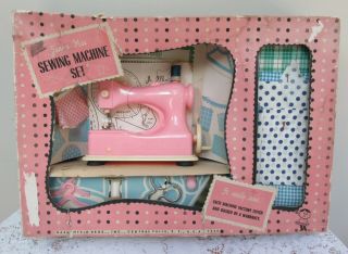 Vintage Hasbro Junior Miss Pink Sewing Machine Toy Set And Doll Clothes Pattern