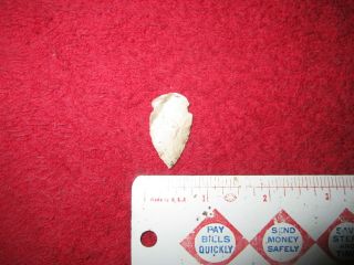 1 1/4 " Well Crafted Hopewell Style Arrowhead (" Bass Bay Site ",  Wisconsin)