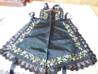 Victorian/antique Embroidered Black Silk Apron With Lace Trim And Ribbon Ties