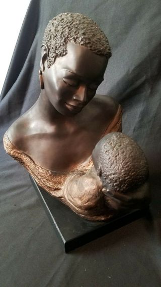 AUSTIN SCULPTURE / AFRICAN AMERICAN BY ECILA / Treasured Moment Mother Child 2