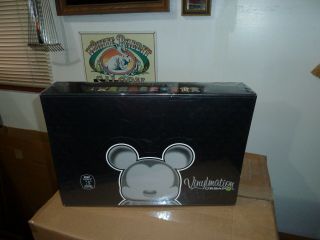 Disney Vinylmation 3 " Case Tray Of 24 Urban 5 Box