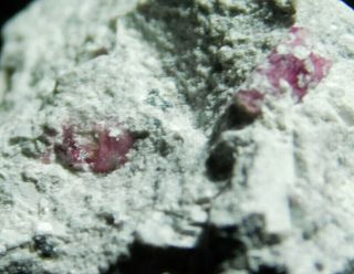 A Little 100 Natural Red Emerald Bixbite Or Red Beryl Crystal From Utah 10.  2 E