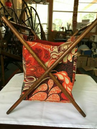 Vintage Folding Knitting/Sewing Basket Wooden Frame - pockets inside 2
