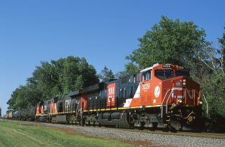 Mh: Orig Slide Cn Canadian National Et44ac 3228,  2 W/train - Cn 100 Scheme
