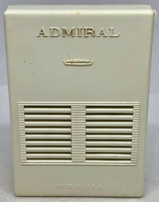 Vintage Admiral Y2223 Transistor Radio 3