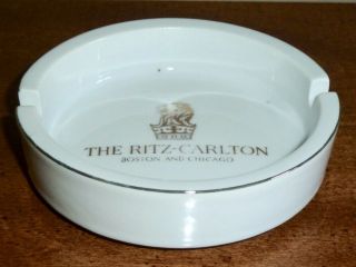 Vintage The Ritz - Carlton Boston And Chicago Ashtrays - White/gold Ceramic