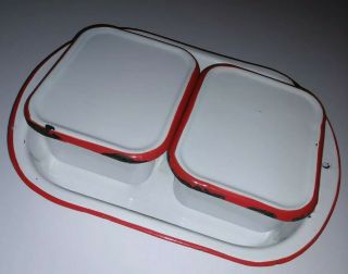Vintage Red & White Enamel Ware Pair Refrigerator Dish W Lids Enamelware 5 Pc