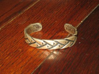 Navajo Bracelet Cuff Native American Indian Jewelry Silver No R.  &99c Roger Skeet