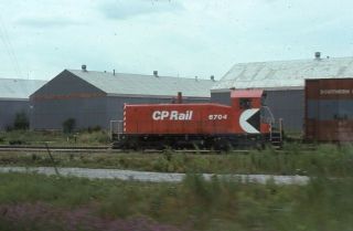 Cp Rail Canadian Pacific Railroad Locomotive 6704original Photo Slide