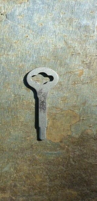 Antique Singer Treadle Sewing Machine Key Flat Key