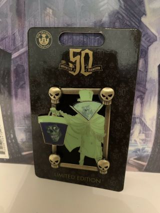 Haunted Mansion Hatbox Ghost Lenticular Pin 50th Anniversary Disney Madame Leota