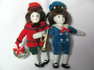 2 Vintage Kurt Adler Christmas Dolls Porcelain Wreath Trumpet Victorian 1982 2