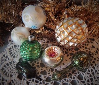 6 Very Old Glass Christmas Ornaments Wire Wrapped,  Mandolin,  Double Indents