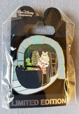 Wdi Haunted Mansion Kermit The Frog Miss Piggy Constance Bride Muppets Pin 90086
