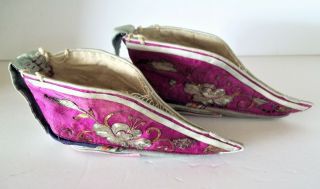 Vintage Chinese embroidered silk bound feet shoes foot binding coin back flap 2