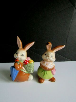 Vtg Goebel Easter Bunnies Bunny Porcelain Figurines In Their Easter Bonnets