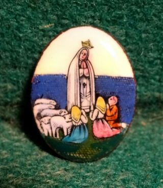 Apparition Of Our Lady Of Fatima To Sts.  Shepherds Old Enamel Medal 16mm