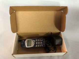 Vintage NOKIA 5165 Cell Phone with Charger Ear Piece Powers On 5