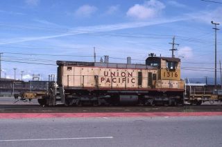 Union Pacific Railroad Locomotive 1316 Oakland Ca 1989 Photo Slide