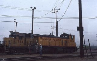 Union Pacific Railroad Locomotives Oakland Ca 1990 Photo Slide