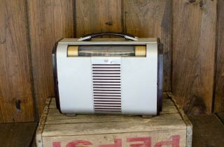 Vintage Rca Victor 1040 Globe Trotter Portable Tube Radio Model 66bx