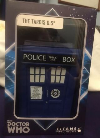 Doctor Who - Titans Vinyl Figure - The Tardis 6.  5 "