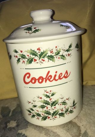 Vintage Holly Yuletide Christmas Holly & Berry Cookie Jar Made In Japan