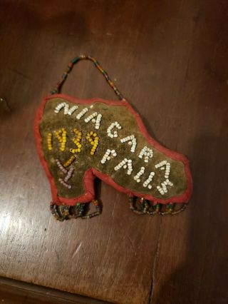 Vtg.  Pin Cushion Iroquoids Bead Boot Niagara Falls Souvenir Native American 1939