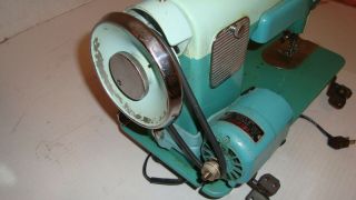 Vintage Sewmor 606 Sewing Machine Green Made in Japan DA900444 7