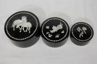 Set Of 3 Black Lacquer Nesting Boxes W/mother - Of - Pearl Inlay: Roses,  Cat,  Horses