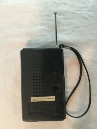 Realistic Jetstream Mini Transistor Radio Vintage No.  12 - 608A 2