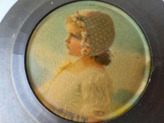 Metal Tin Vanity Powder Puff Music Box with Girls Portrait Vintage Antique 2