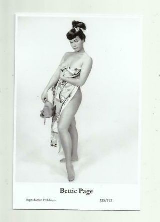 N484) Bettie Page Swiftsure (333/172) Photo Postcard Film Star Pin Up