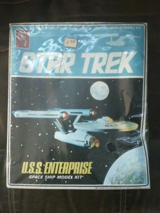 Vintage 1968 Star Trek Model U.  S.  S.  Enterprise.  Still In Shrink Wrap