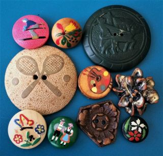 Vintage Wood Buttons - Butterfly,  Couple,  Flowers,  Skier,  Tennis,  Paint Pallette