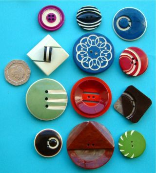 12 Vintage Art Deco 2 - Coloured Celluloid Buttons,  Bright Colours,  21mm to 39mm 2