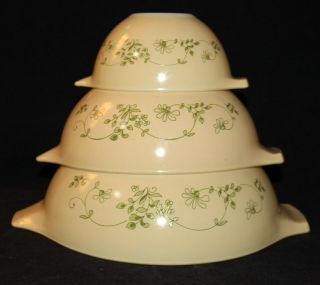 Vintage Pyrex Shenandoah Yellow Cinderella Nesting Mixing Bowls Set Of 3 Exc