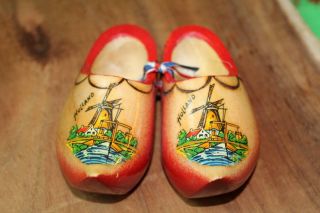 Carved Wood 4.  75 " Pair Dutch Holland Clogs Shoes Vintage Netherlands