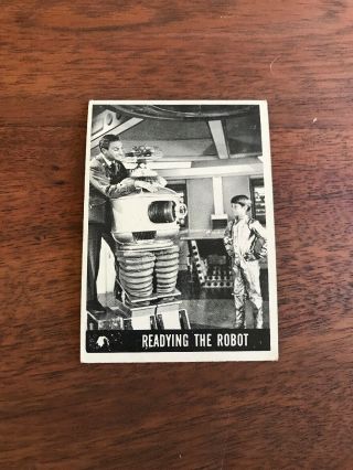 1966 Topps Lost In Space - 12 “readying The Robot”