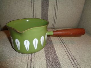 Cathrineholm Green Lotus Sauce Enamelware Pan With Spout