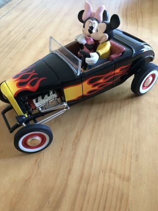 Disney - Mickey Mouse And Minnie Sweethearts 1932 Street Rod - 1999ertl - 1/4500 Rare