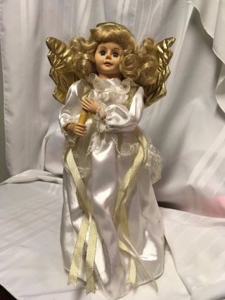 Animated Christmas Angel,  18 " Tall,  Battery Operated