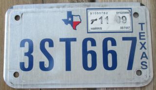 Texas Motorcycle License Plate - Expired 11/2009 - Harris County - 3st667