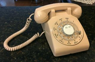 Vintage 500dm Bell System Western Electric Rotary Dial Desk Telephone 1960 Beige