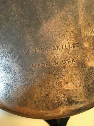 VINTAGE UNBRANDED 12 A - 14 INCH CAST IRON SKILLET - - FRYING PAN 3
