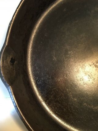 VINTAGE UNBRANDED 12 A - 14 INCH CAST IRON SKILLET - - FRYING PAN 6